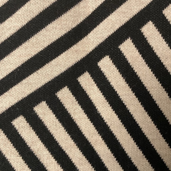 Cynthia Rowley Merino Wool Skirt ~ Small ~ Black and White - Picture 4 of 7